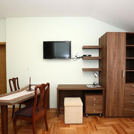 Apartments Ivana - Iva ザダル エクステリア 写真