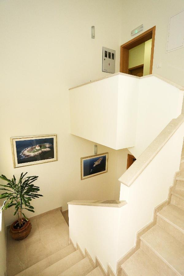 Apartments Ivana - Iva ザダル エクステリア 写真